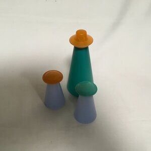 Tupperware Impressions Post Modern Oil Or Vinegar Salt and Pepper Set Of 3
